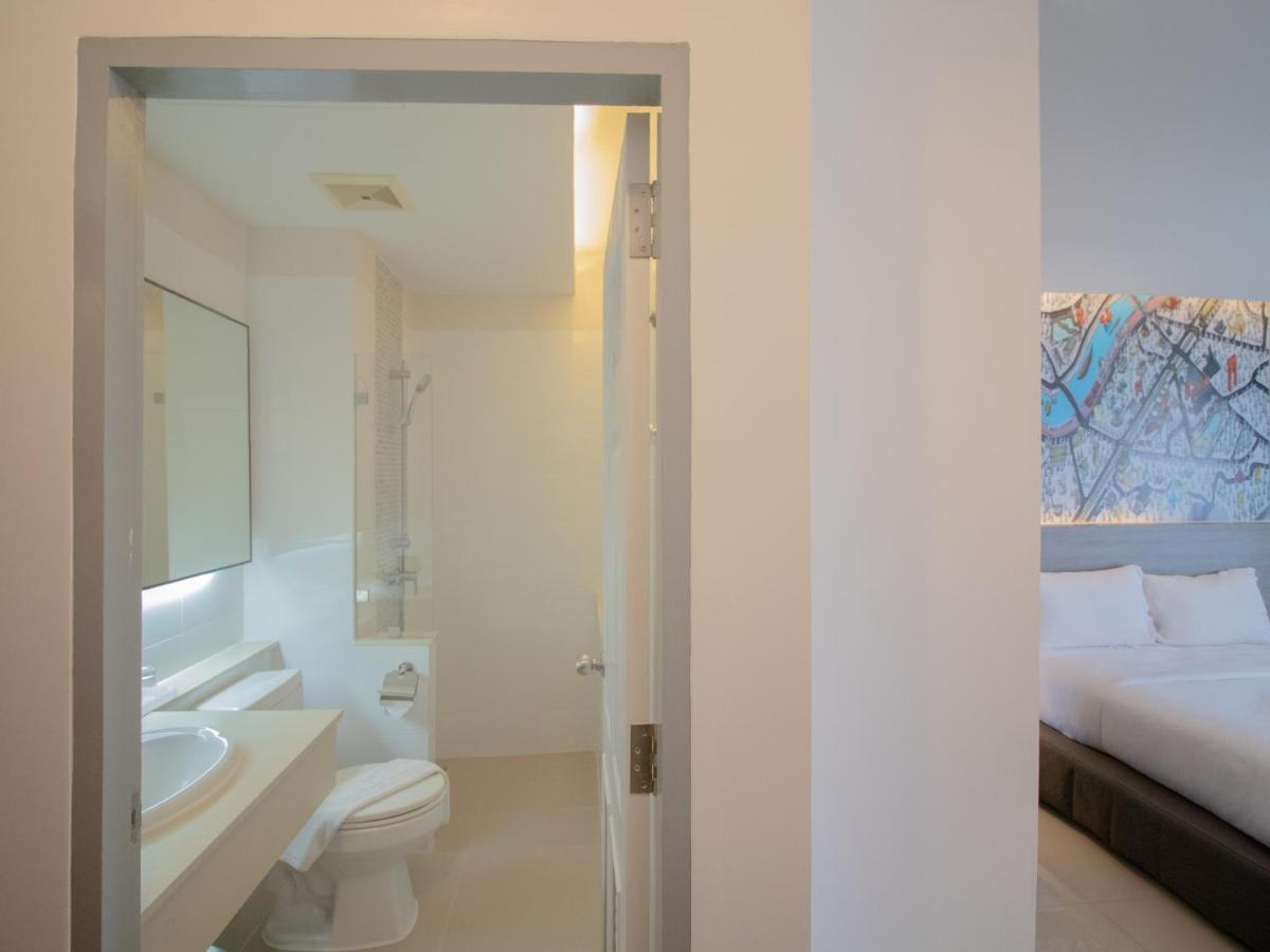 Fortune D Hotel Phitsanulok Exterior photo